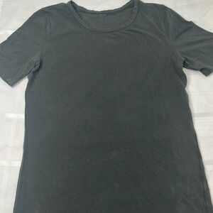 Lululemon Athletica Olive Green T Shirt Women 6 Short Sleeve Crewneck